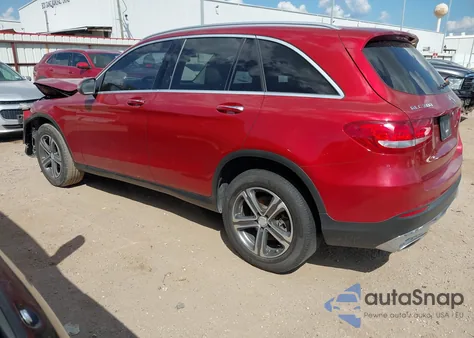 2017 Mercedes-Benz Glc 300 from USA, damaged, VIN WDC0G4JB9HF120952